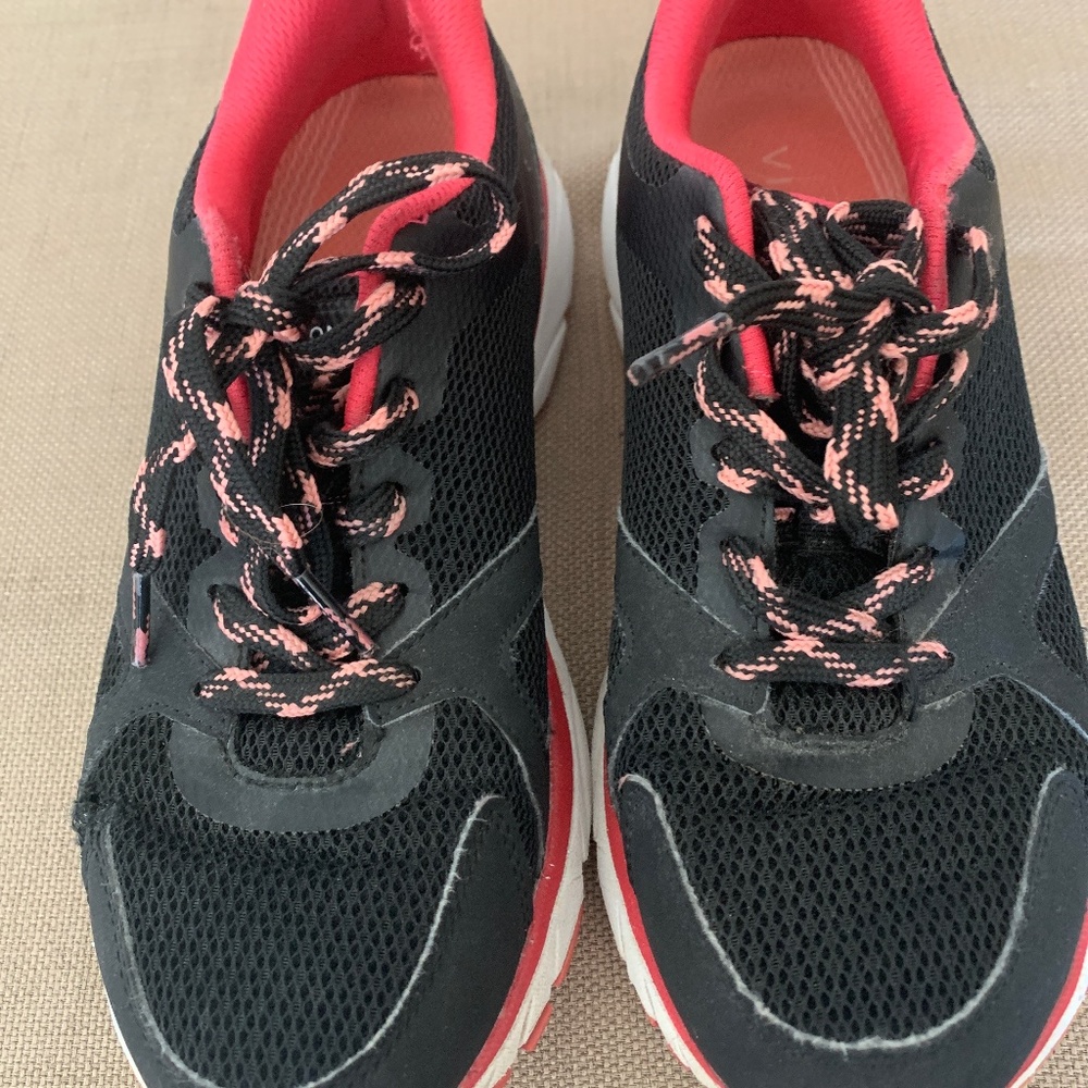 Vionic black and pink sneakers, size 7.5, womens
